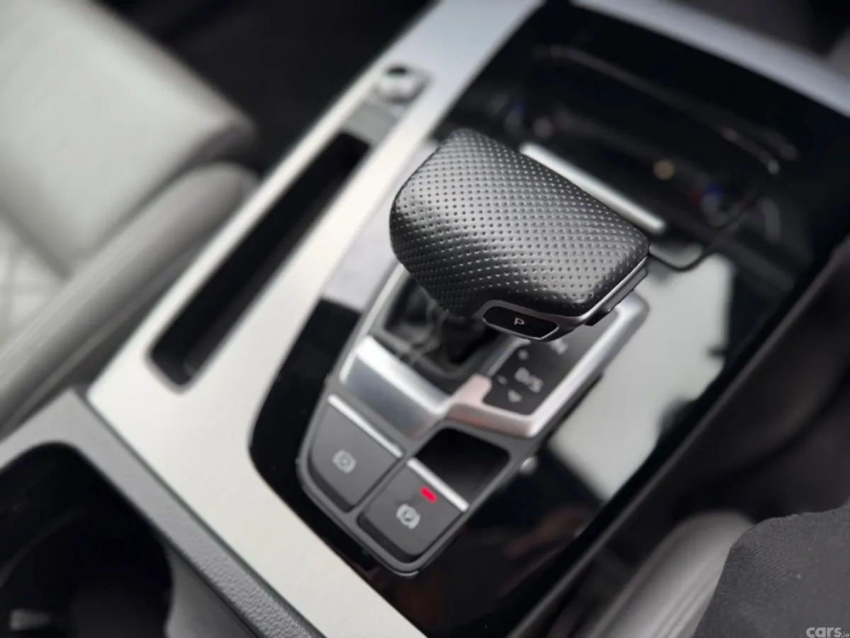 Audi Q5 SUV, Diesel, 2022, Blue