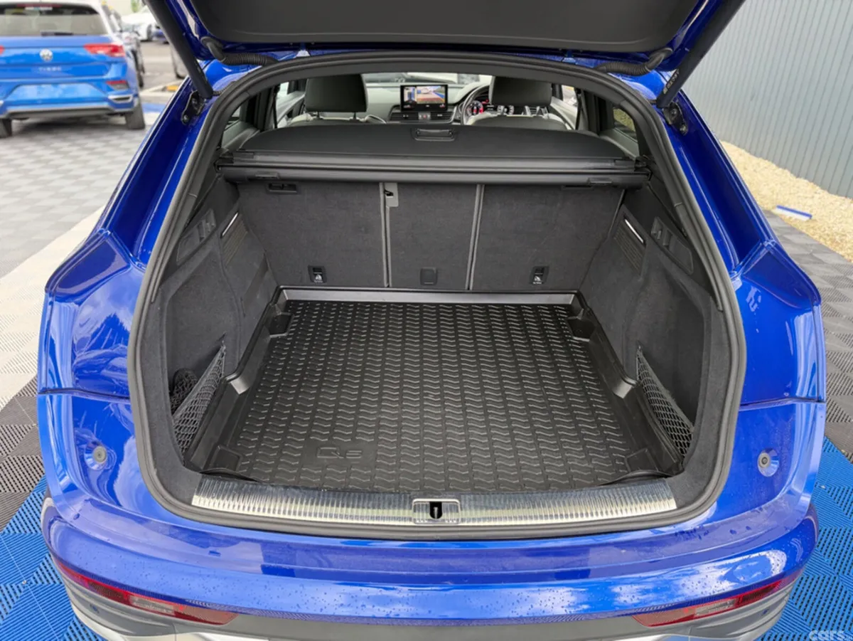 Audi Q5 SUV, Diesel, 2022, Blue