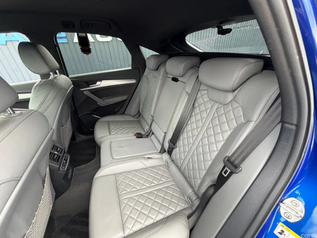 Audi Q5 SUV, Diesel, 2022, Blue
