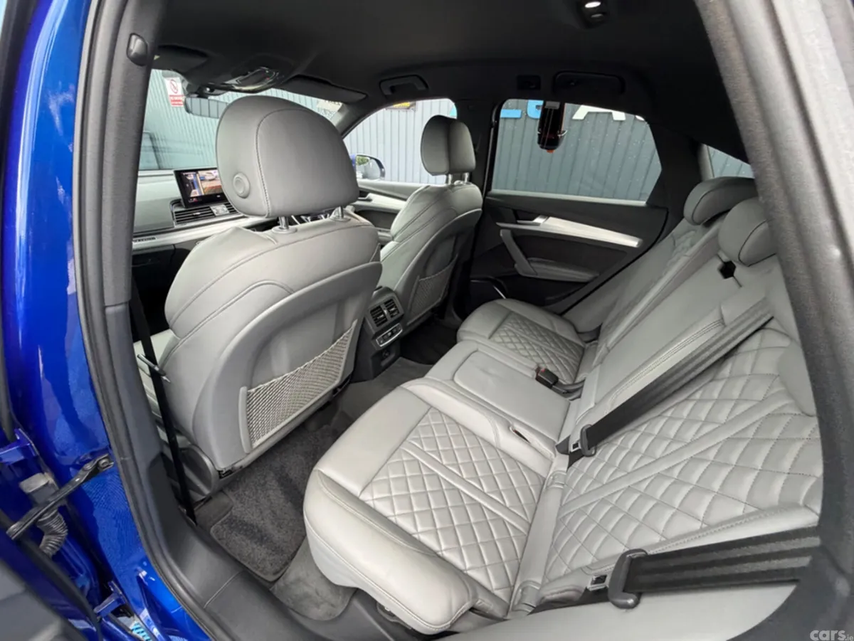 Audi Q5 SUV, Diesel, 2022, Blue