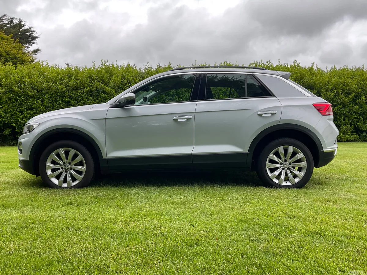 Volkswagen T-Roc SUV, Diesel, 2019, White