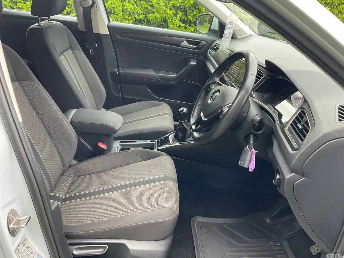 Volkswagen T-Roc SUV, Diesel, 2019, White