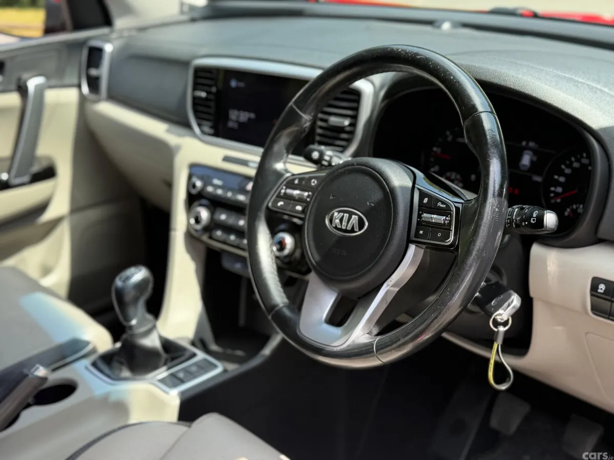 Kia Sportage SUV, Diesel Hybrid, 2021, Red
