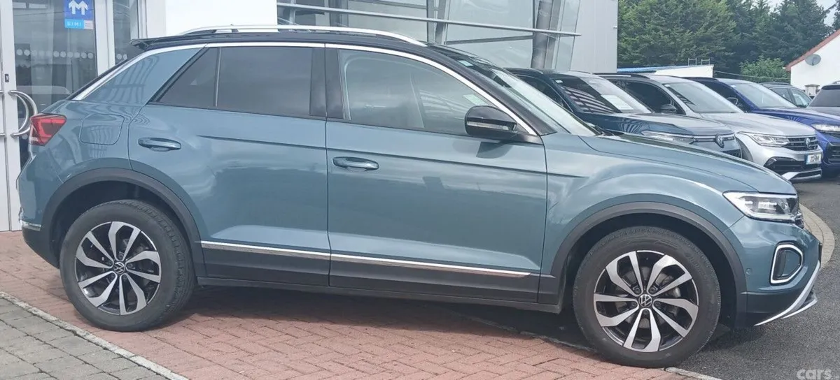 Volkswagen T-Roc SUV, Diesel, 2024, Blue