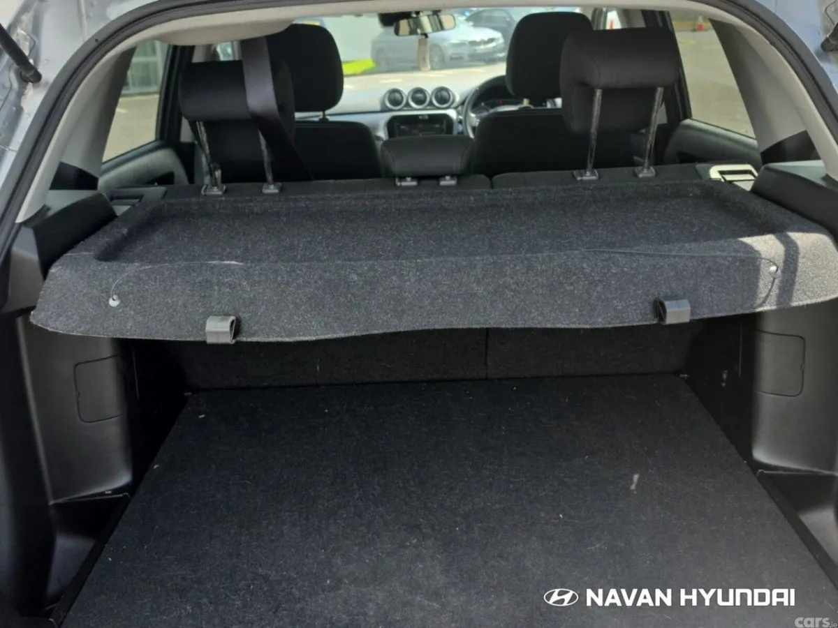 Suzuki Vitara SUV, Petrol Hybrid, 2023, Grey