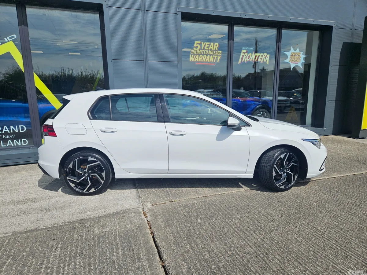 Volkswagen Golf Estate, Diesel, 2022, White