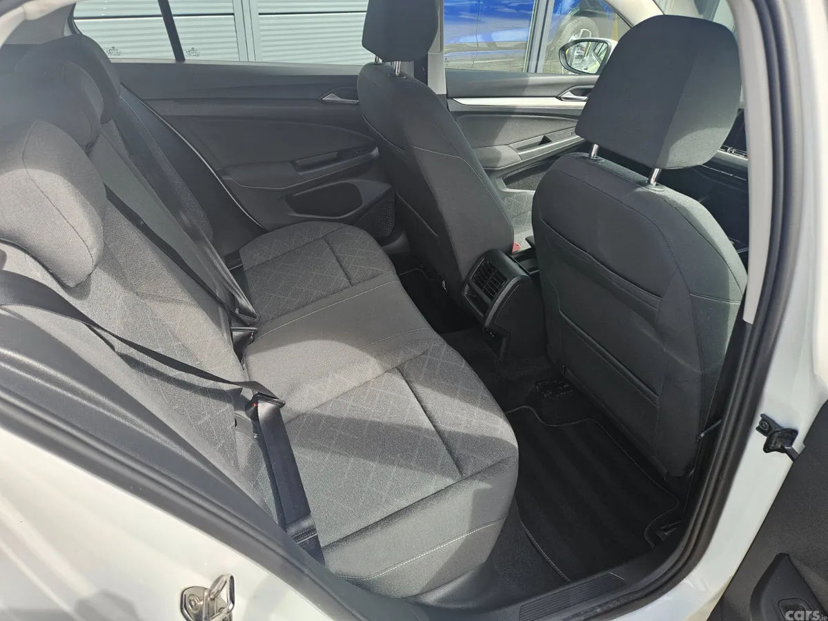 Volkswagen Golf Estate, Diesel, 2022, White