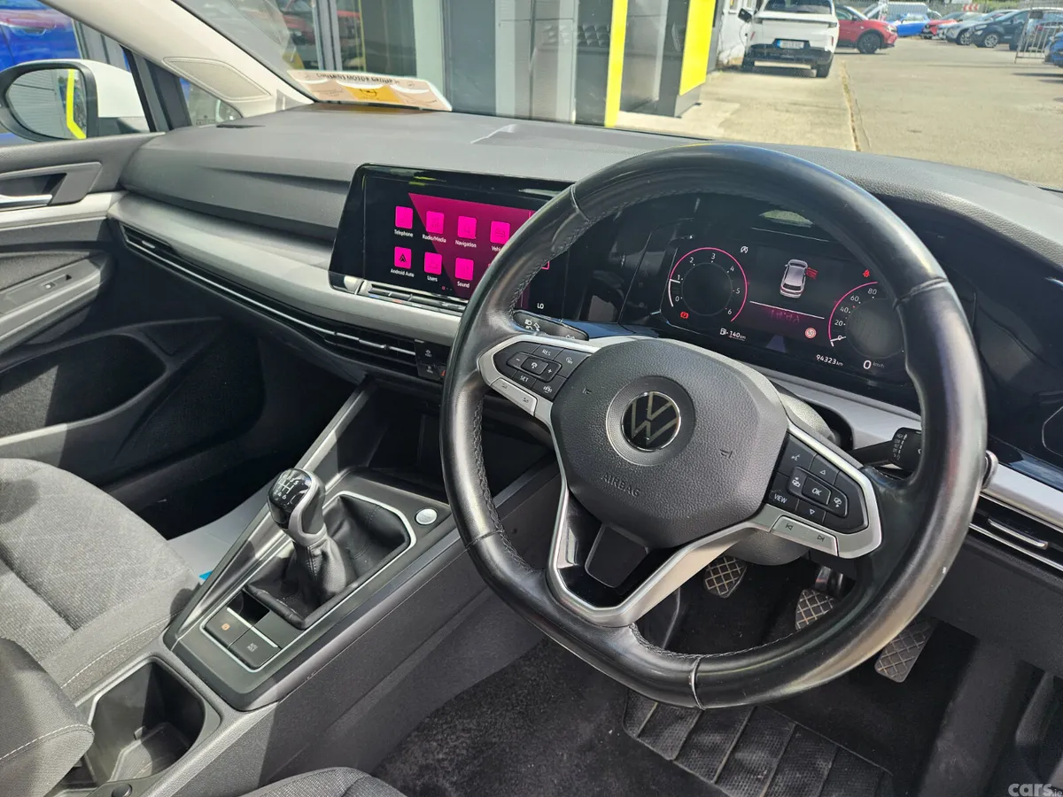 Volkswagen Golf Estate, Diesel, 2022, White