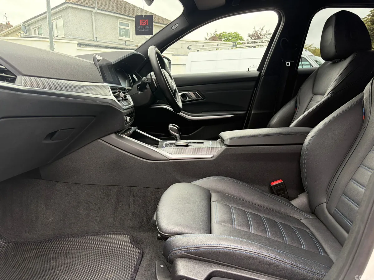 BMW 3-Series Estate, Petrol Hybrid, 2022, White