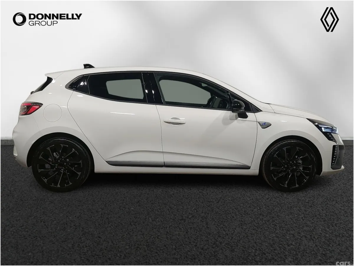 Renault Clio Hatchback, 2026, 