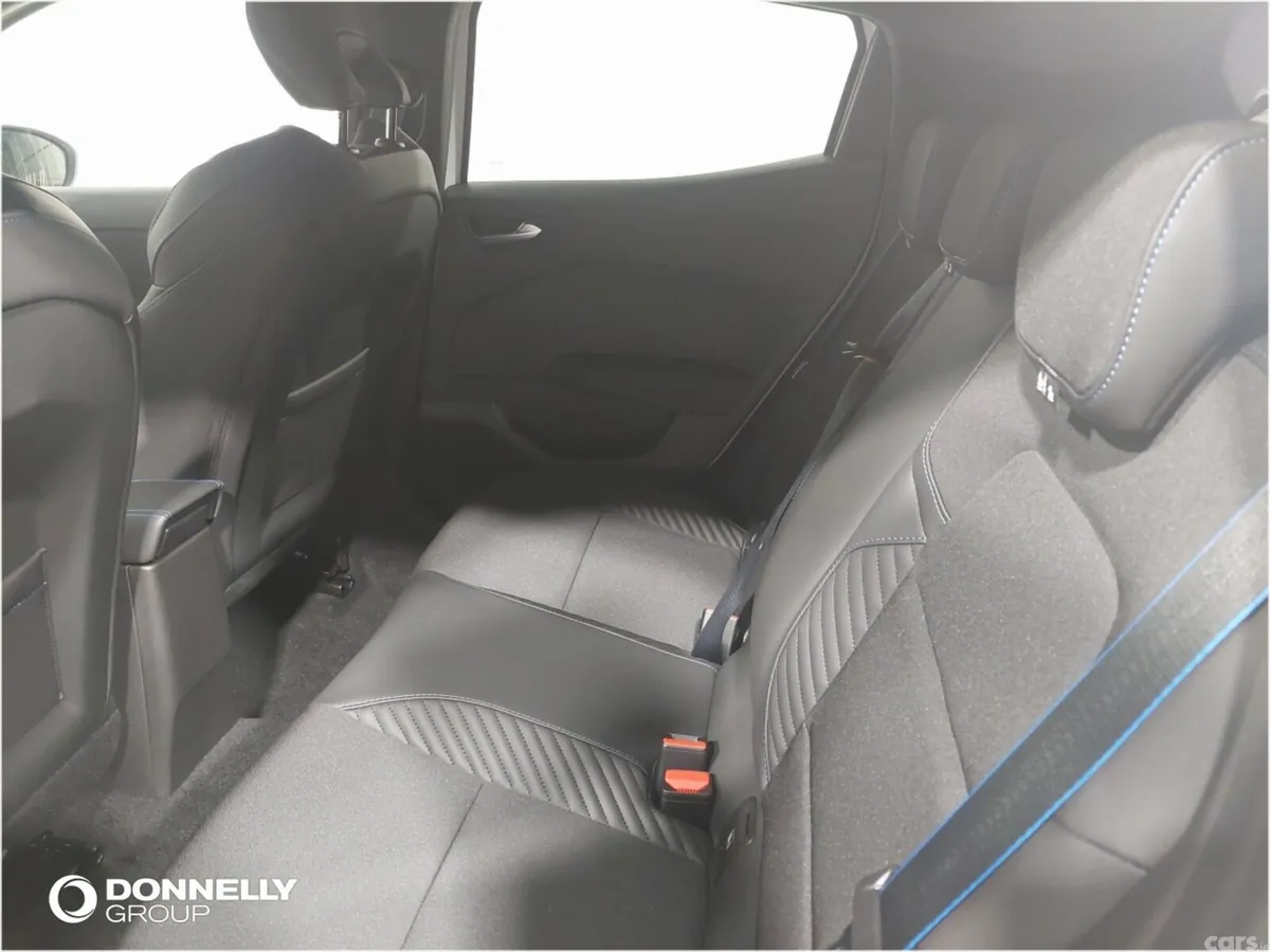 Renault Clio Hatchback, 2026, 