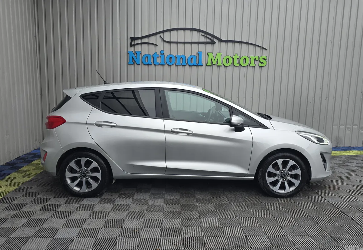 Ford Fiesta Hatchback, Petrol, 2019, Silver