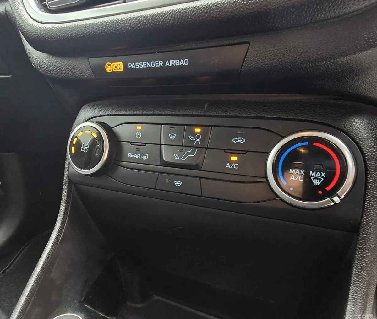 Ford Fiesta Hatchback, Petrol, 2019, Silver