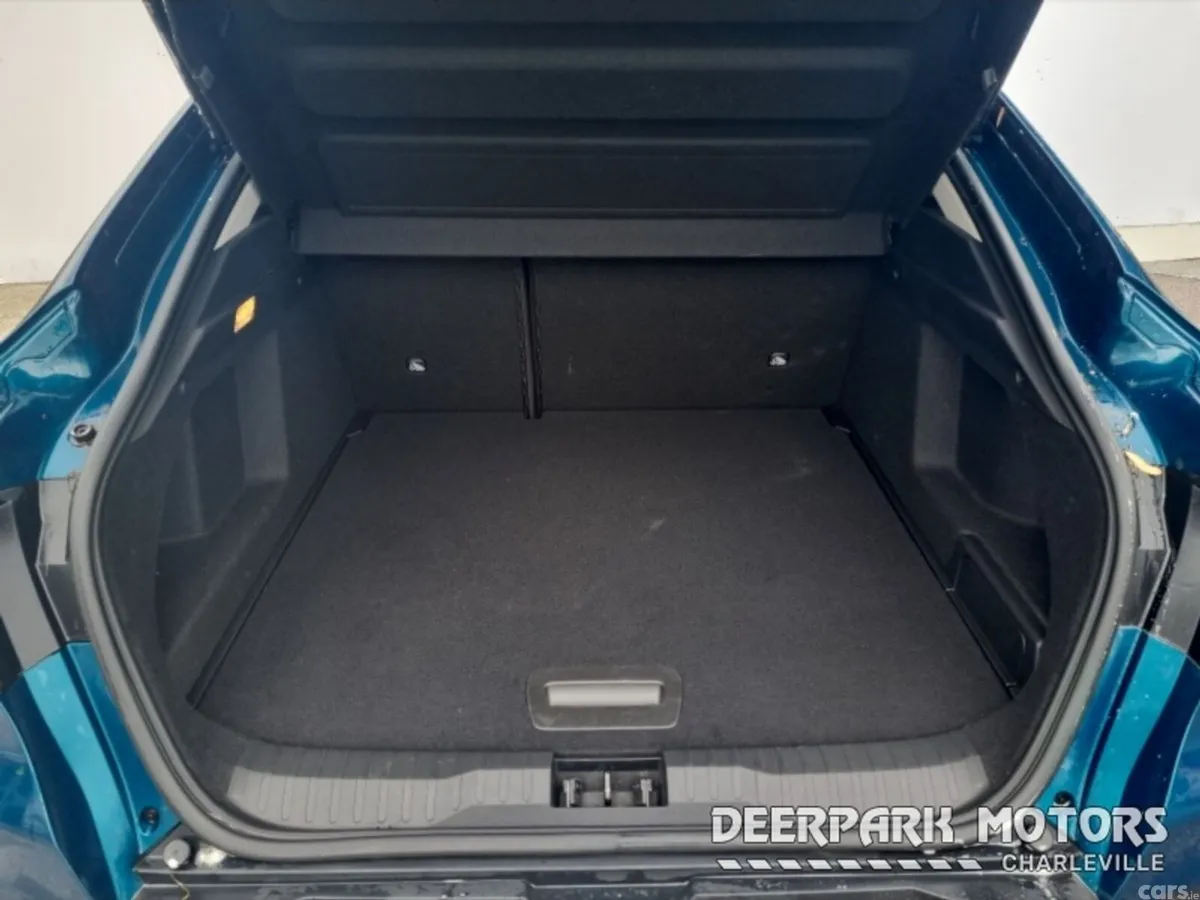 Renault Arkana Hatchback, Petrol Hybrid, 2022, Blue