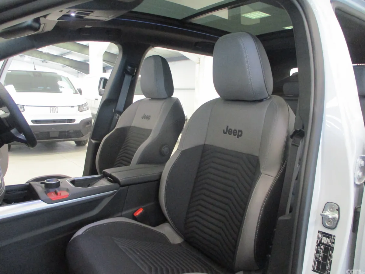 Jeep Compass SUV, Electric, 2026, White
