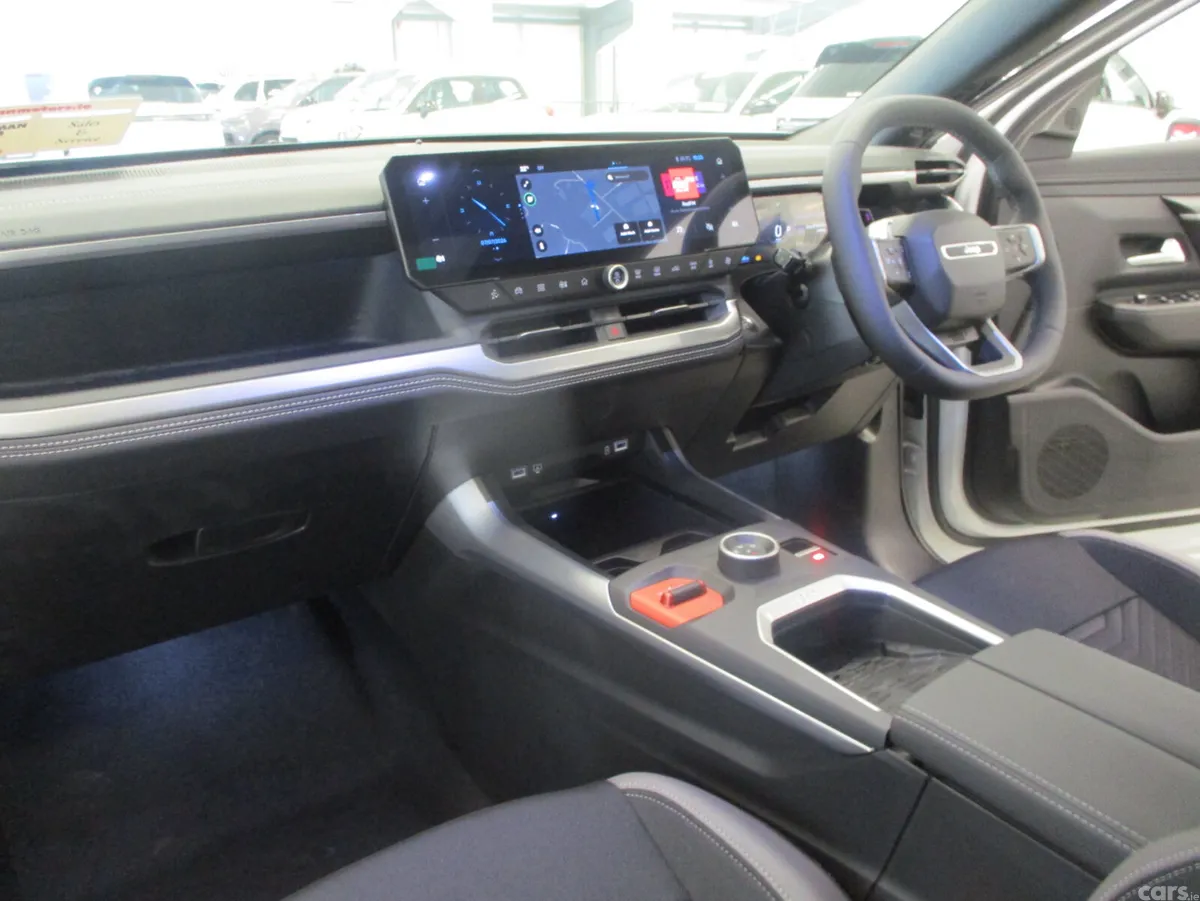 Jeep Compass SUV, Electric, 2026, White