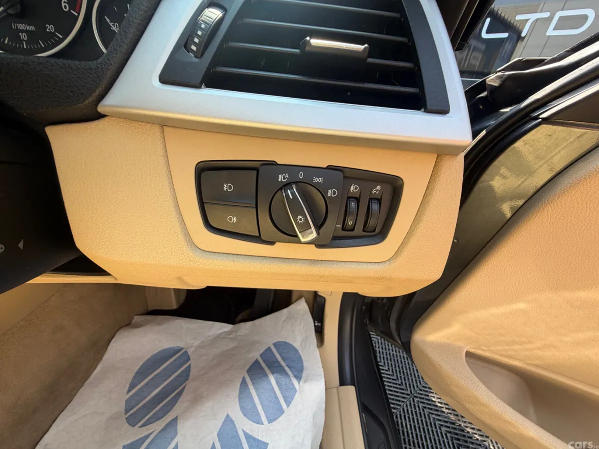 BMW 3-Series Saloon, Diesel, 2013, Grey