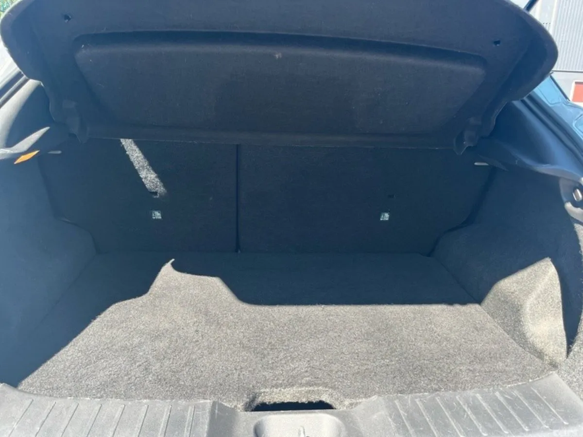 Nissan Juke MPV, Petrol, 2020, Grey