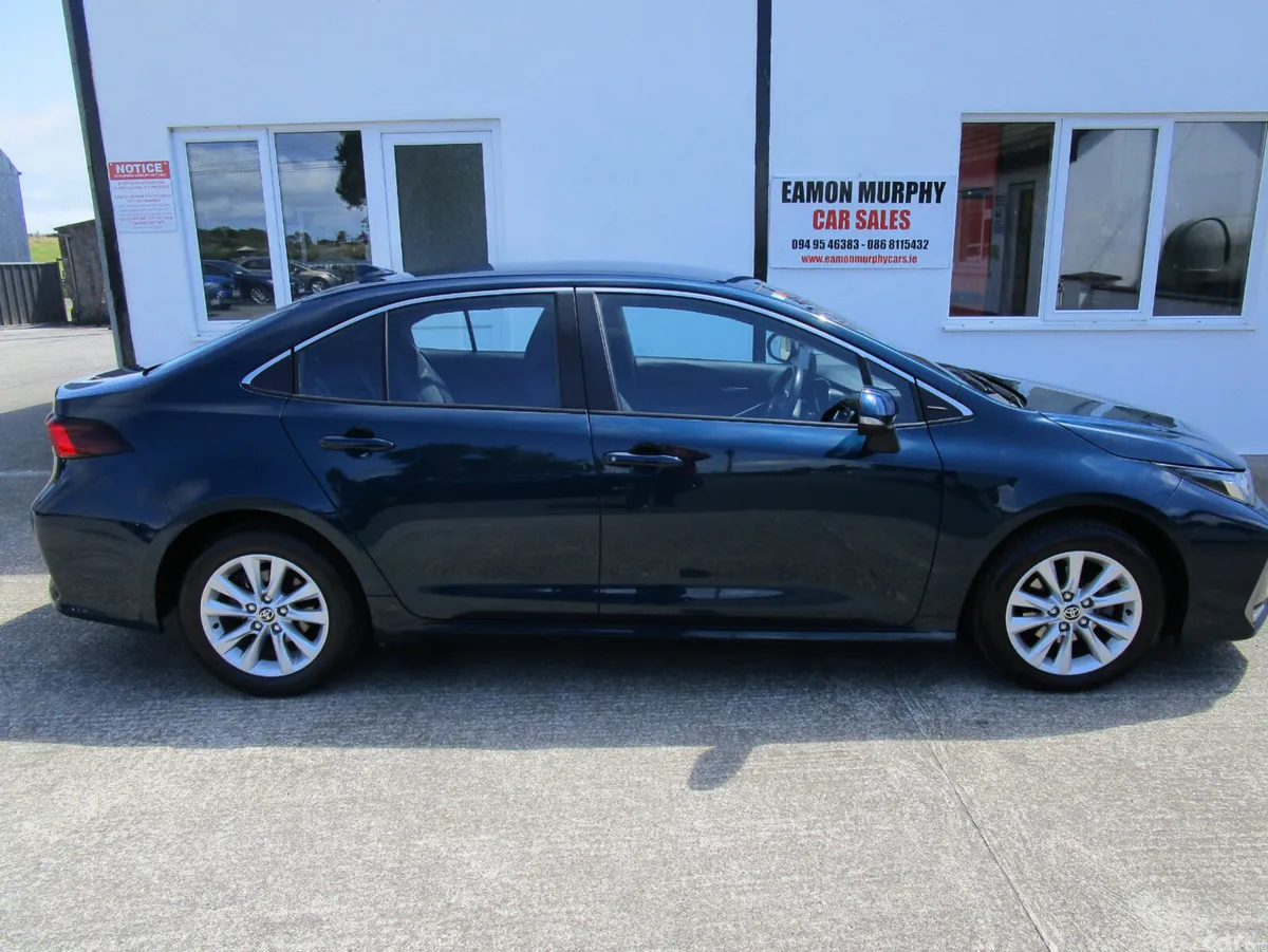 Toyota Corolla Saloon, Petrol Hybrid, 2023, Blue