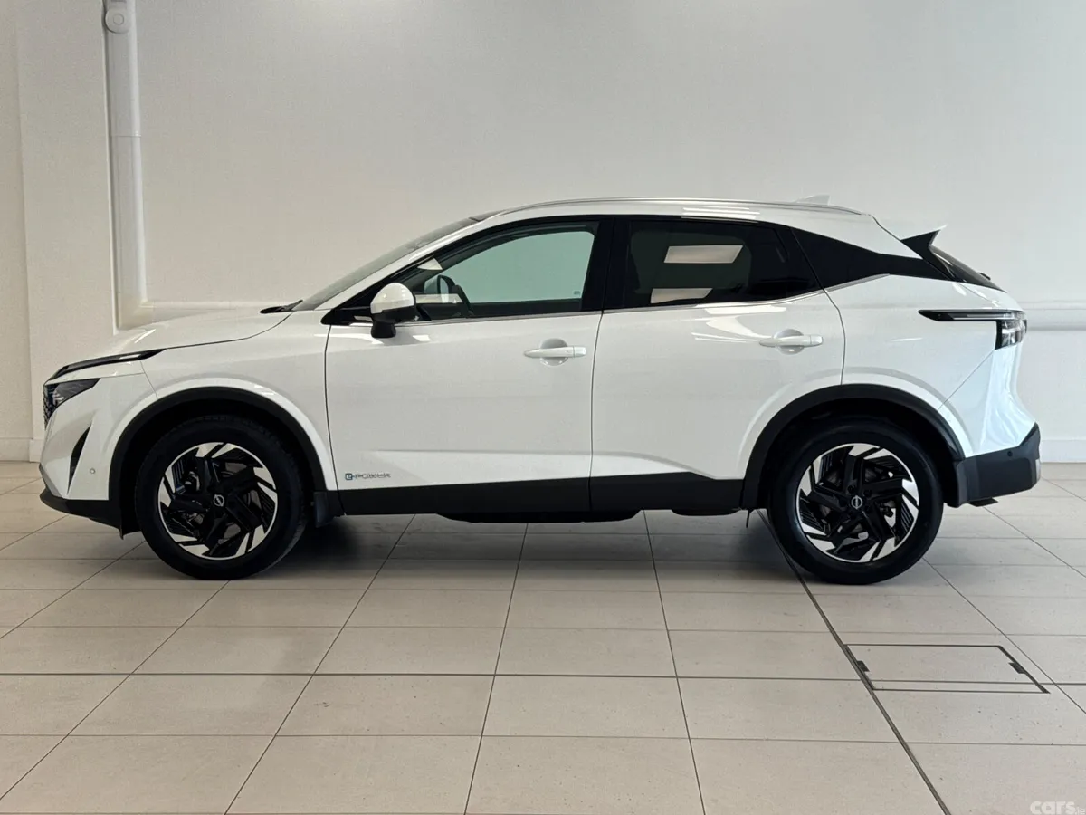 Nissan Qashqai MPV, Petrol Hybrid, 2026, White