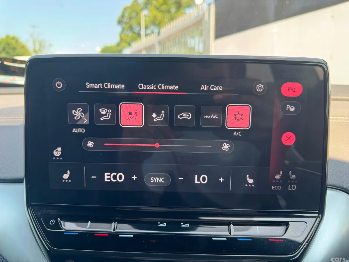 Volkswagen ID.4 Estate, Electric, 2024, White