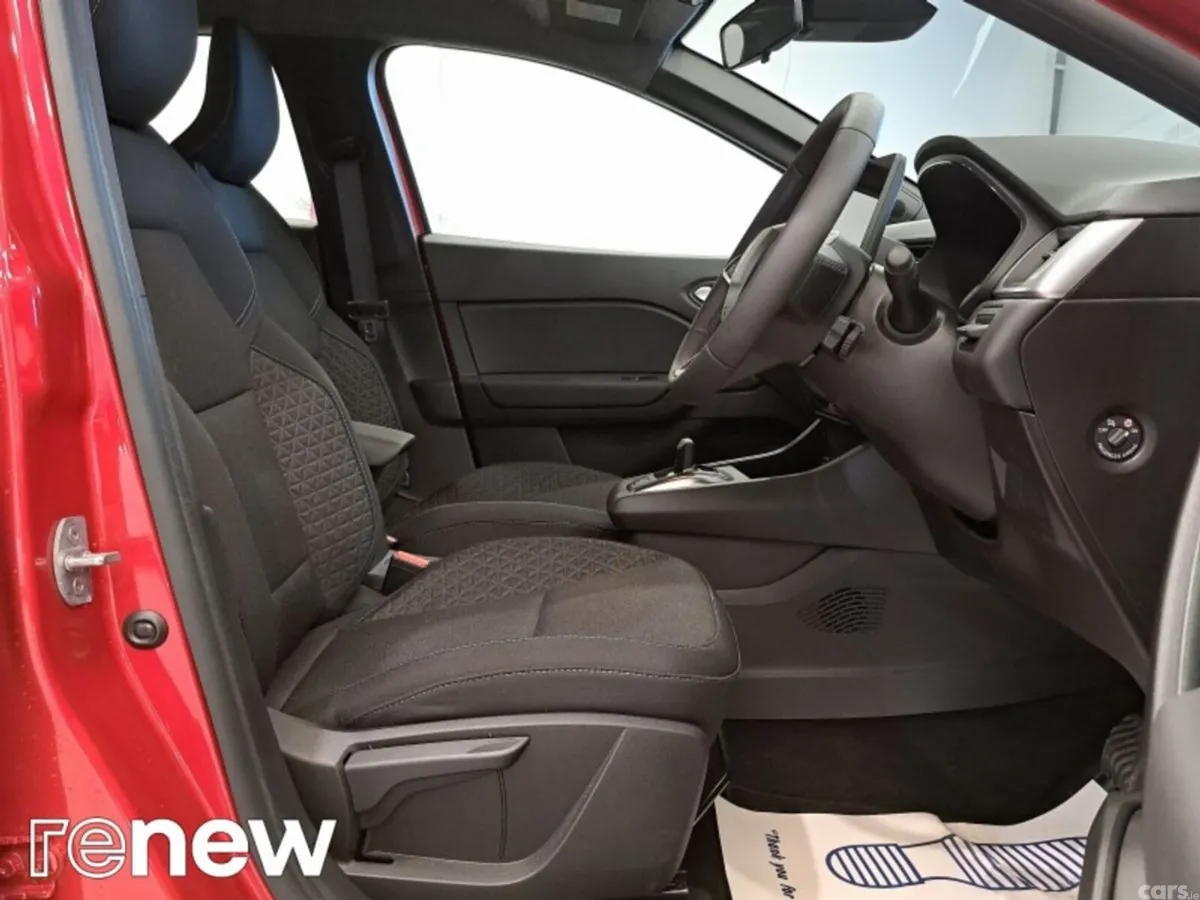 Renault Symbioz Hatchback, Petrol Hybrid, 2026, Red