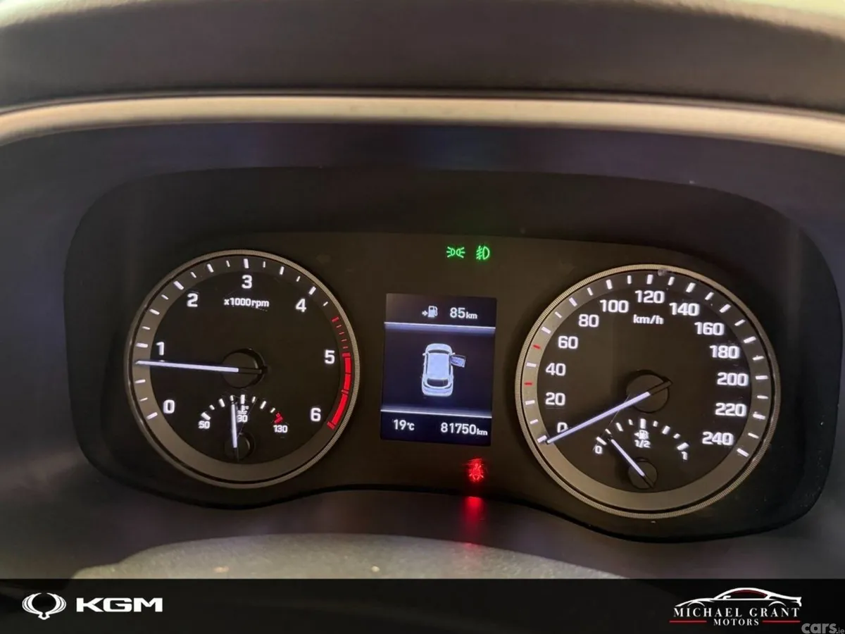 Hyundai Tucson SUV, Diesel, 2019, Gold