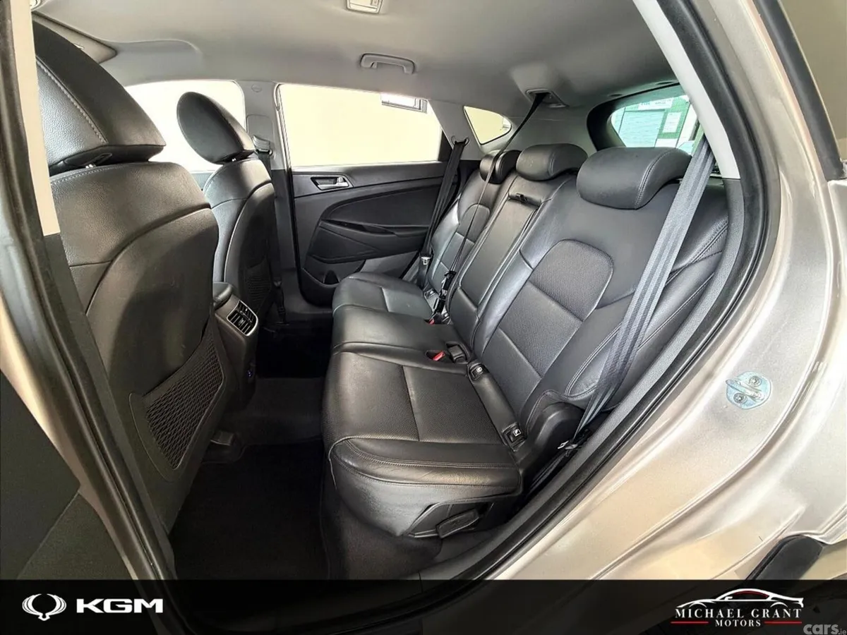 Hyundai Tucson SUV, Diesel, 2019, Gold