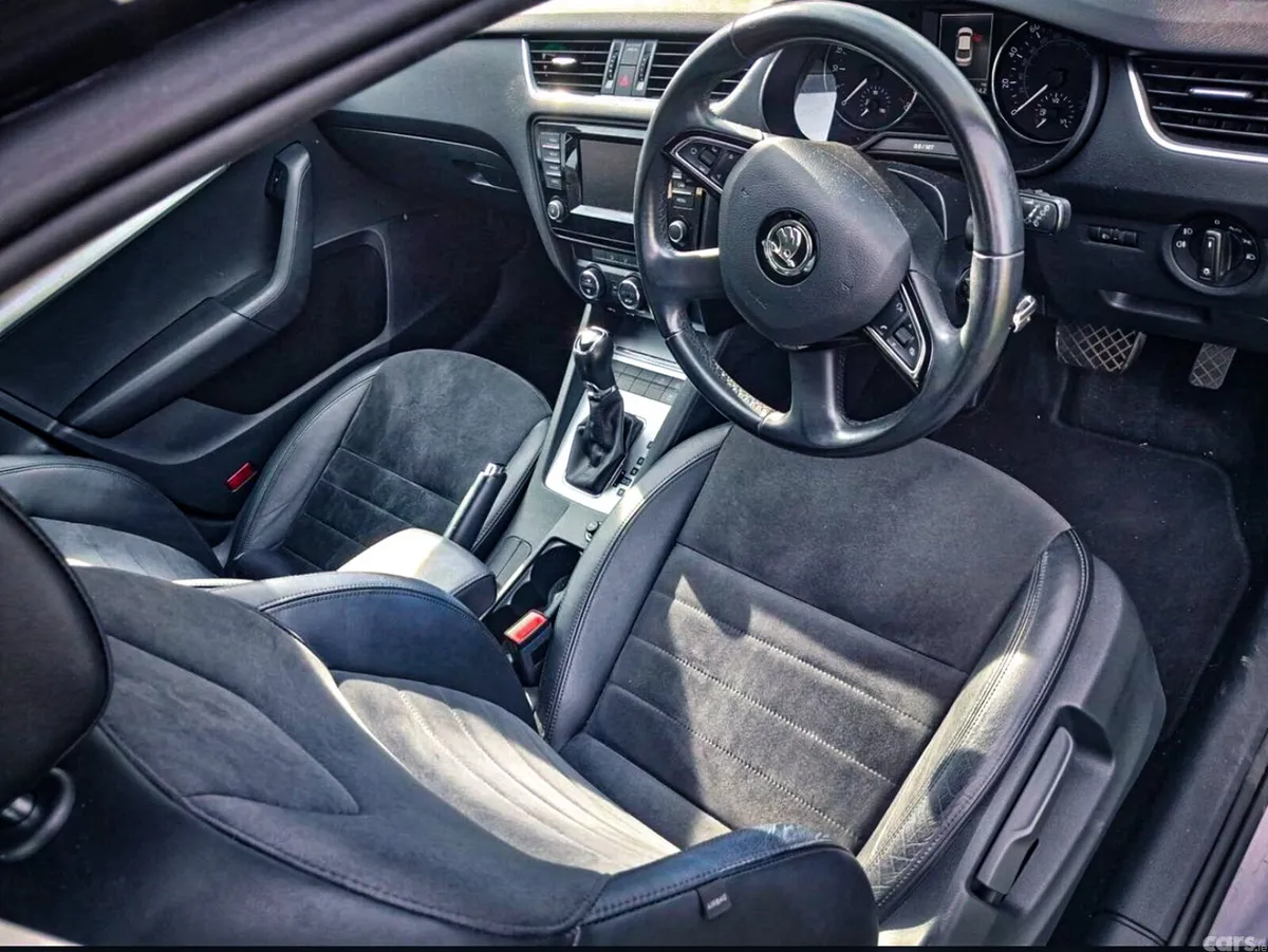 Skoda Octavia Hatchback, Diesel, 2015, Black