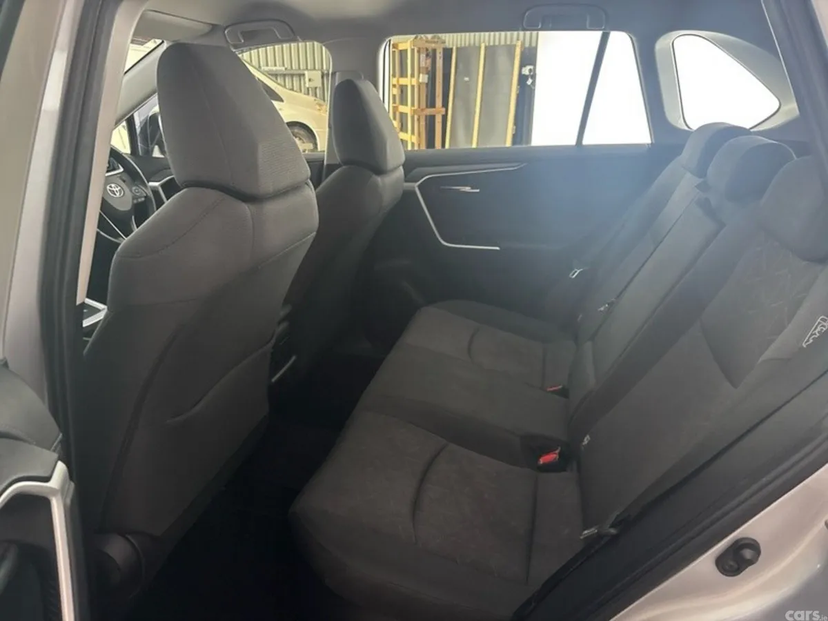 Toyota RAV4 SUV, Petrol Hybrid, 2022, Silver
