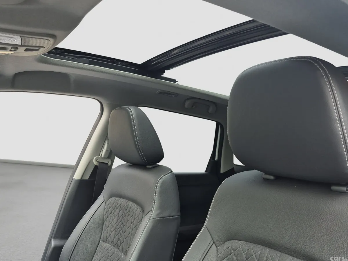 Suzuki Vitara SUV, Petrol, 2024, White
