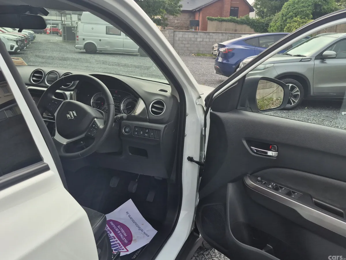 Suzuki Vitara SUV, Petrol, 2024, White