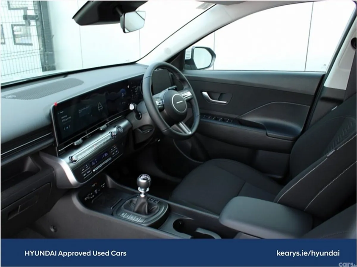 Hyundai KONA MPV, Petrol, 2024, Grey