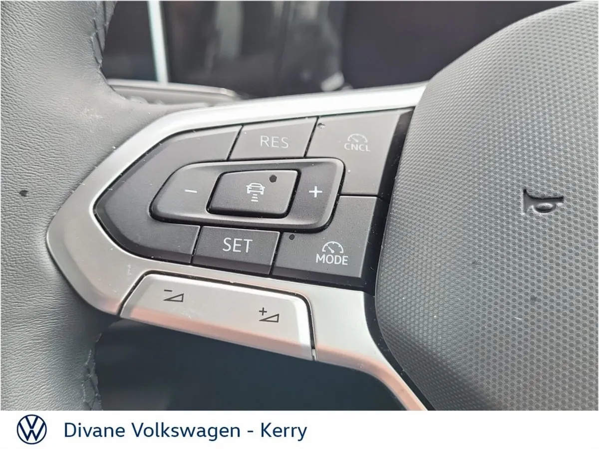 Volkswagen Golf Hatchback, Diesel, 2025, Blue