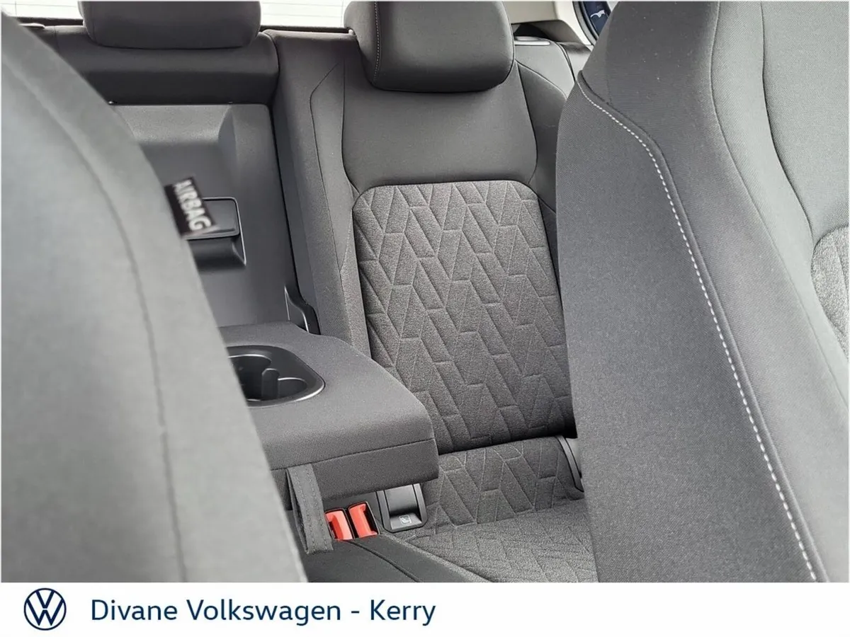 Volkswagen Golf Hatchback, Diesel, 2025, Blue