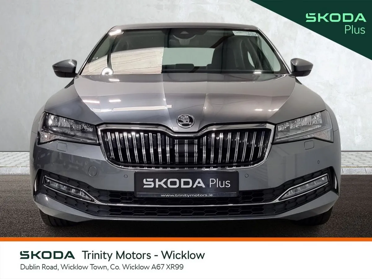 Skoda Superb Saloon, Diesel, 2023, Grey