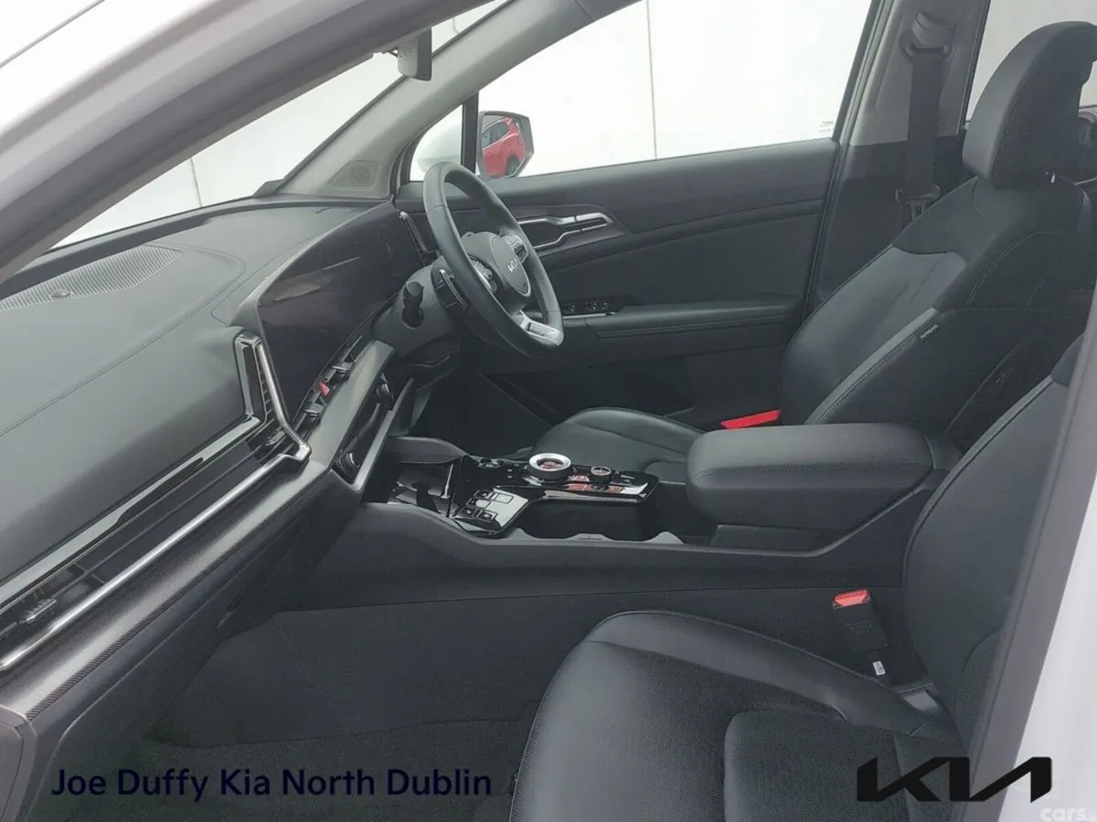 Kia Sportage SUV, Petrol Plug-in Hybrid, 2026, White