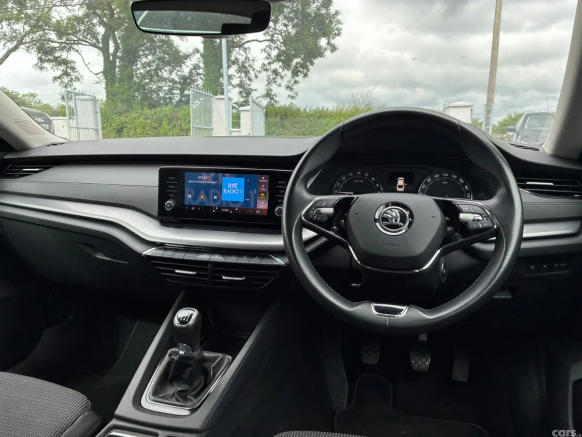 Skoda Octavia Hatchback, Diesel, 2022, Blue