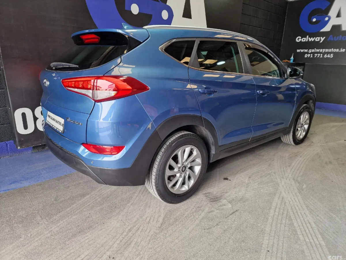 Hyundai Tucson SUV, Diesel, 2016, Blue