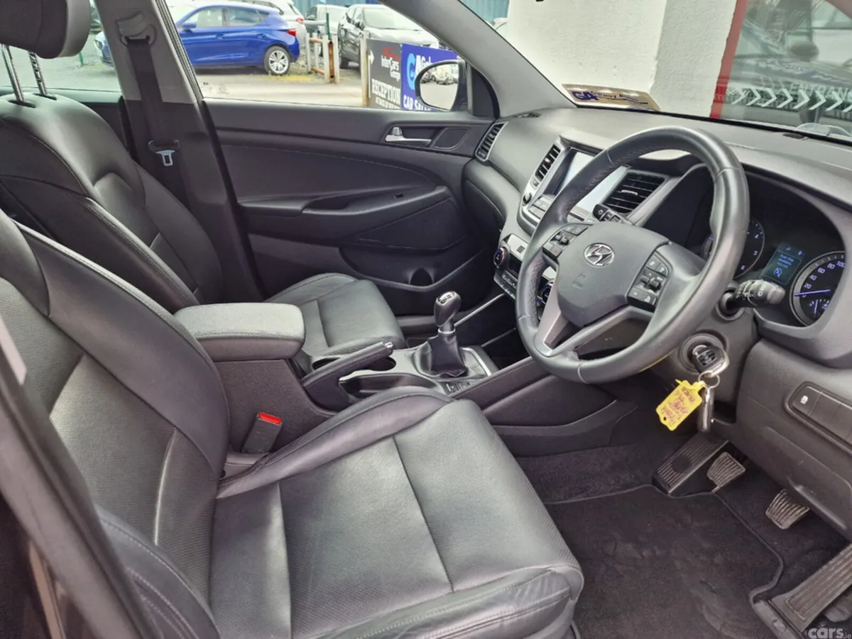 Hyundai Tucson SUV, Diesel, 2018, Brown