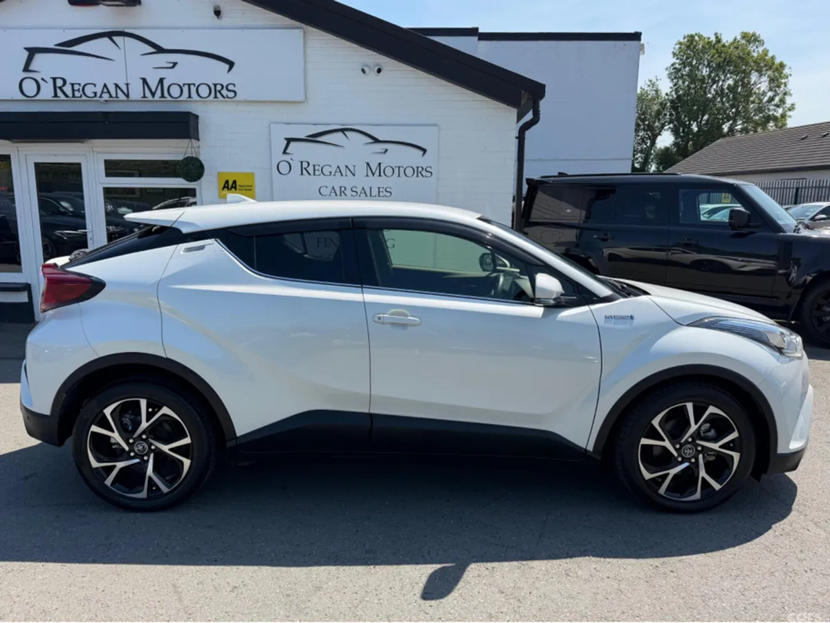 Toyota C-HR Hatchback, Petrol Hybrid, 2019, White