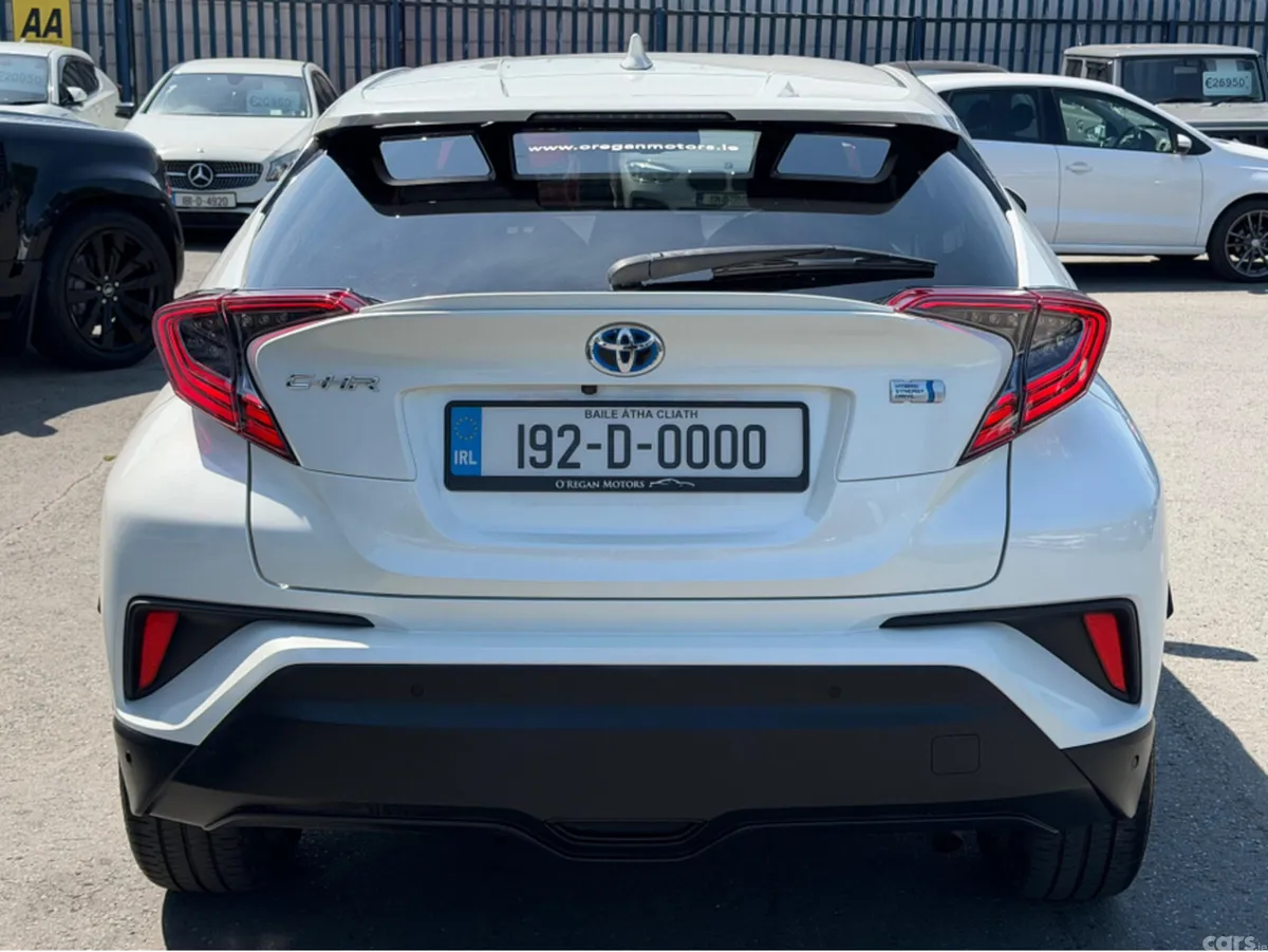 Toyota C-HR Hatchback, Petrol Hybrid, 2019, White