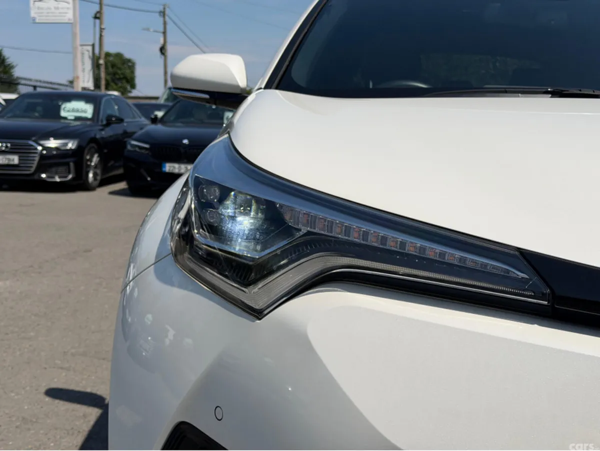 Toyota C-HR Hatchback, Petrol Hybrid, 2019, White