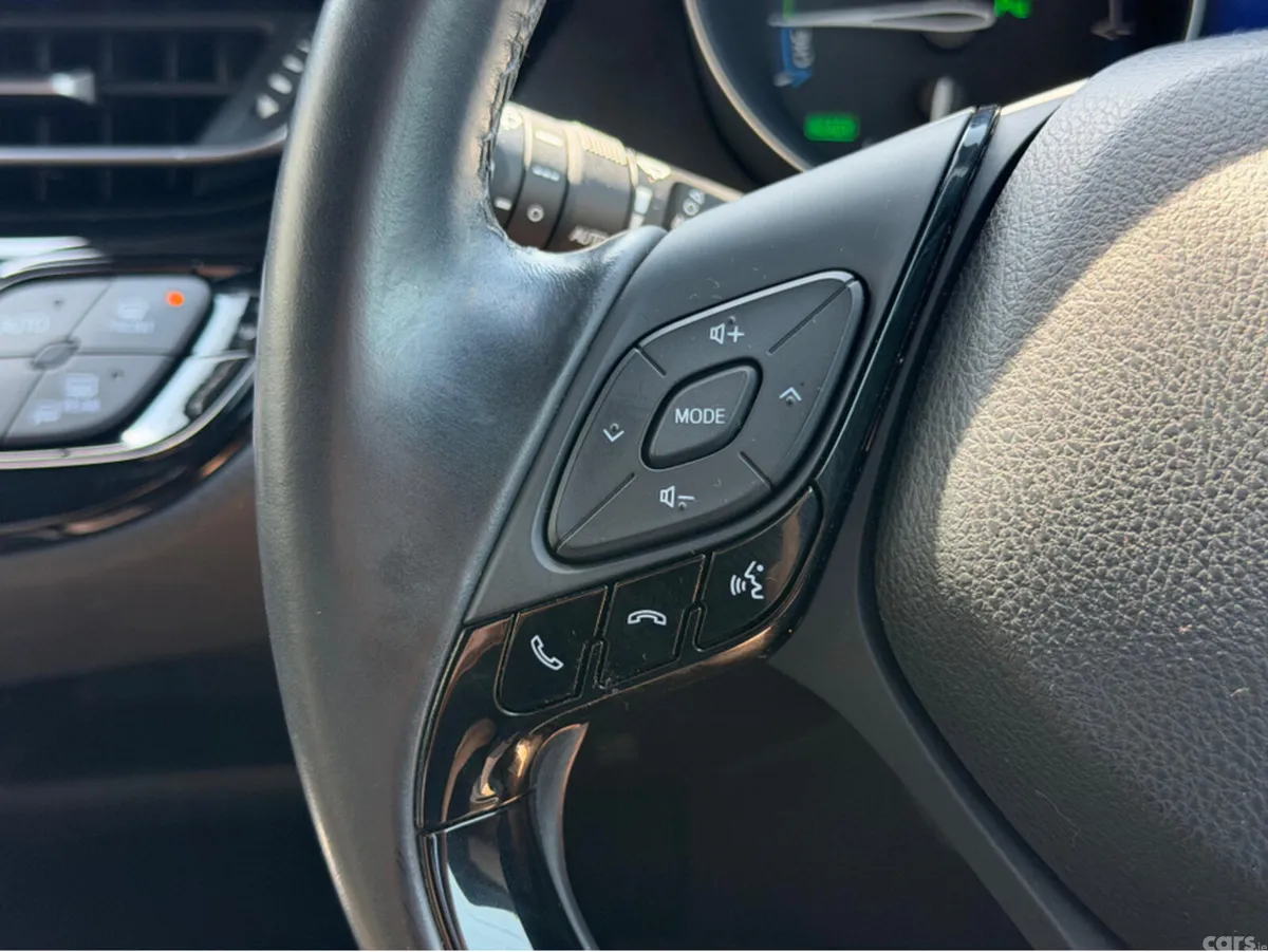 Toyota C-HR Hatchback, Petrol Hybrid, 2019, White