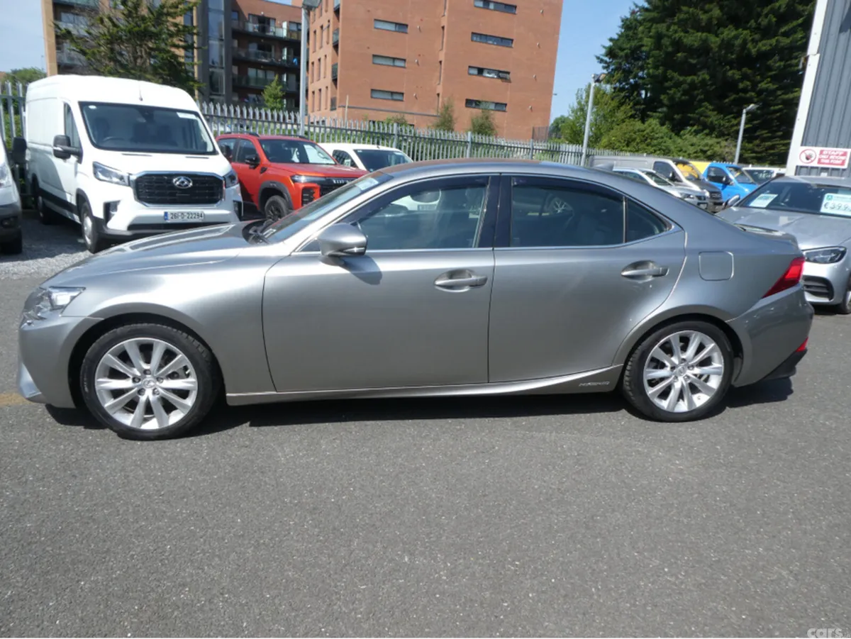 Lexus IS Saloon, Petrol Hybrid, 2015, Silver