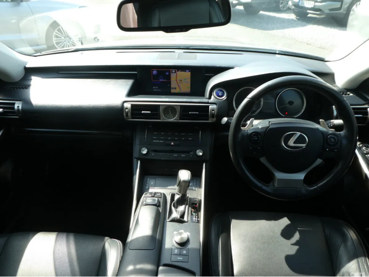 Lexus IS Saloon, Petrol Hybrid, 2015, Silver