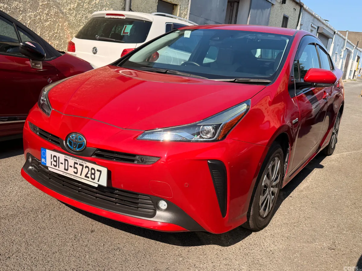 Toyota Prius Hatchback, Petrol Hybrid, 2019, Red