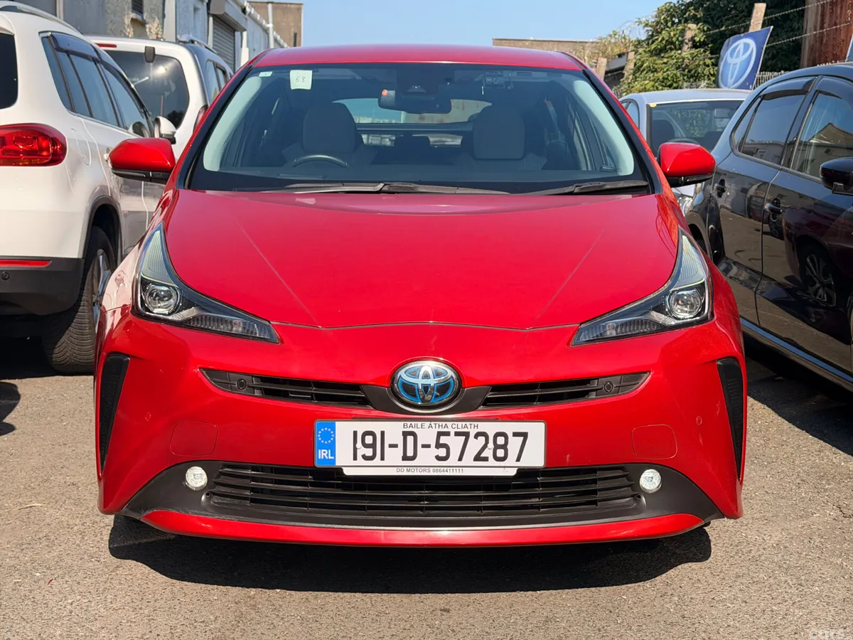 Toyota Prius Hatchback, Petrol Hybrid, 2019, Red