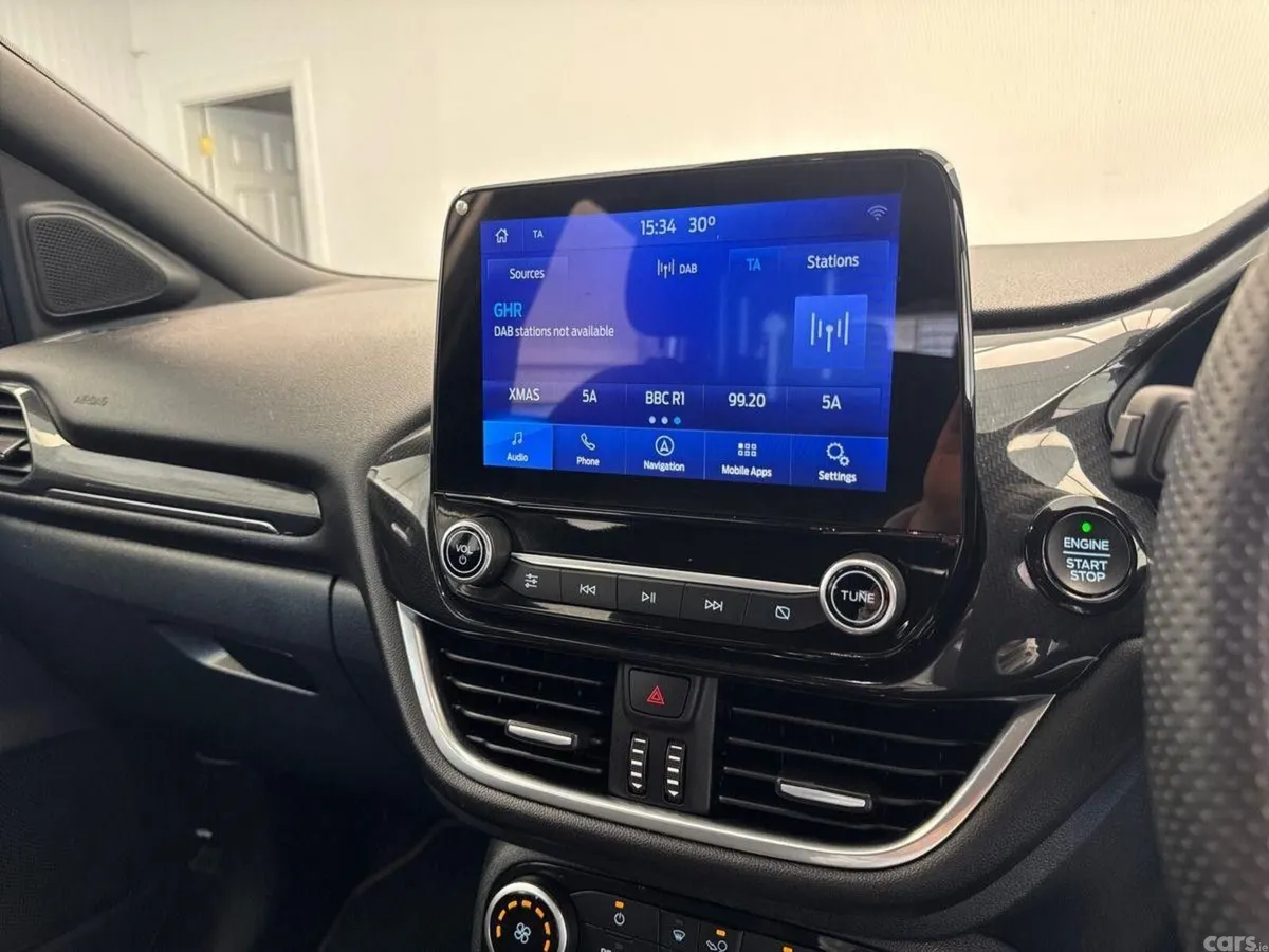 Ford Puma MPV, Petrol Hybrid, 2021, White