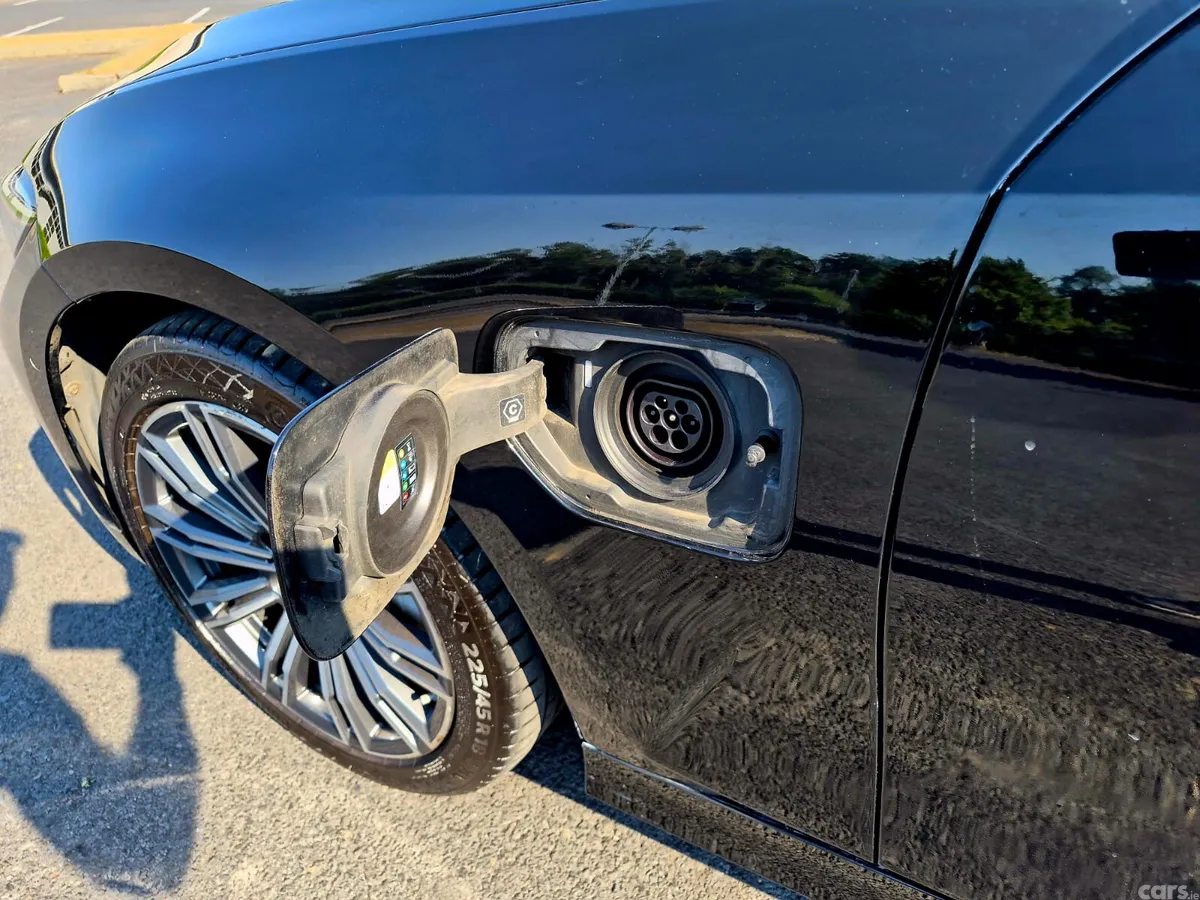 BMW 3-Series Saloon, Petrol Plug-in Hybrid, 2022, Black